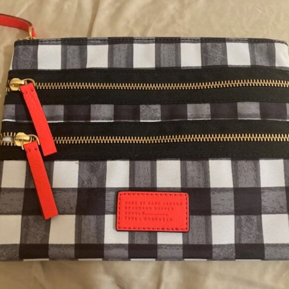 NWOT MARC BY MARC JACOBS Plaid Gingham Clutch/Cosmetic Bag - Picture 1 of 6